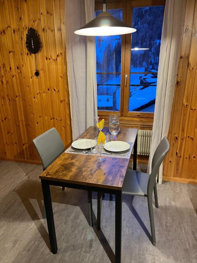 Au village d’Evolene, magnifique studio ensoleillé Extérieur photo